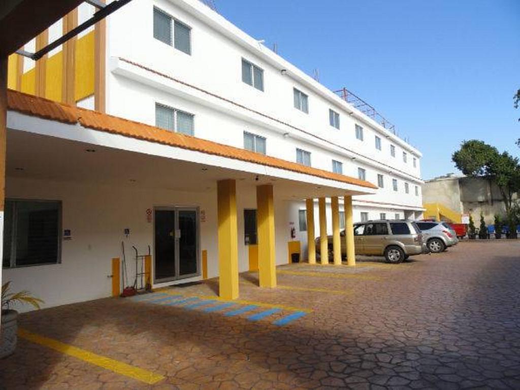 Hotel Las Dalias Inn Merida Exterior photo